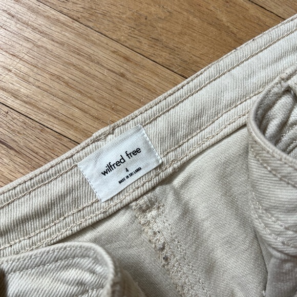 Aritzia Modern Utility Pant in Birch - Picture 5 of 6